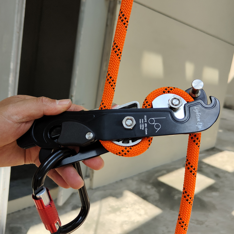 Outdoor Power Grab - Descensor Profissional para Escalada em Rocha